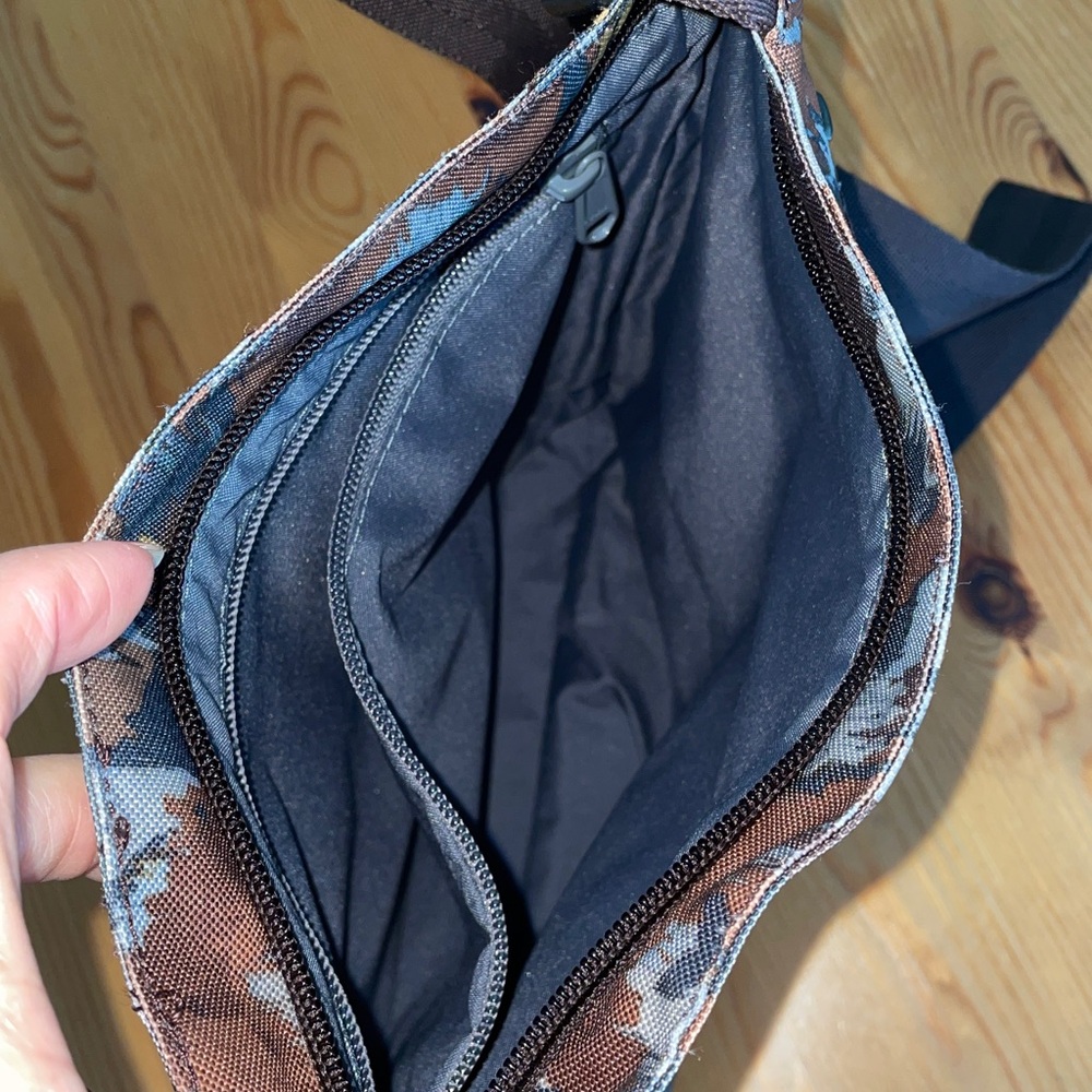 Dakine Multicolor Patterned Shoulder/Crossbody Bag - image 5